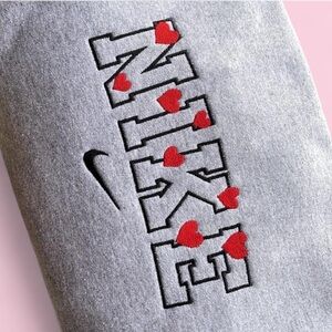 Nike heart embroidered Crewneck